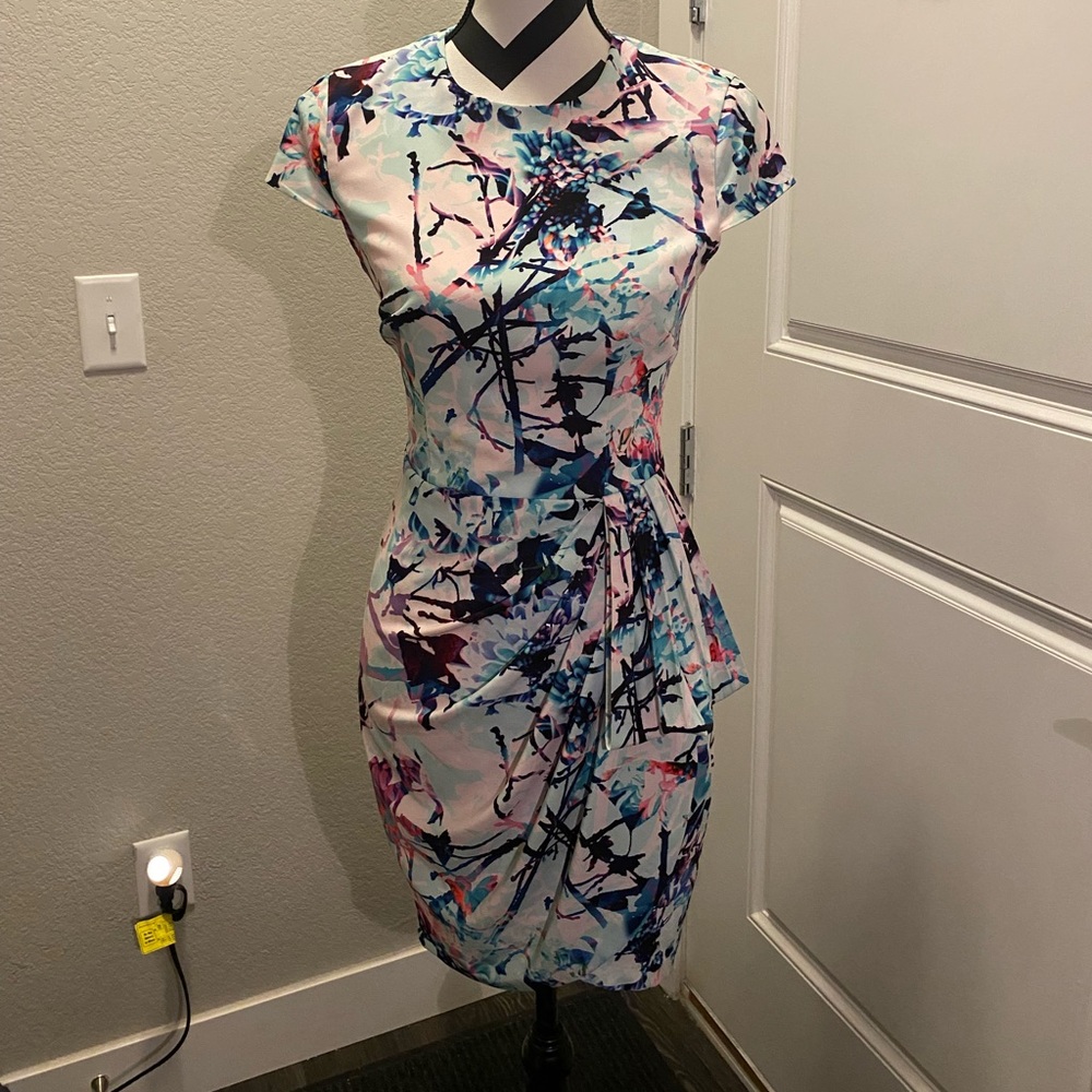Colorful Bebe dress size 4
